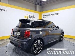 Mini Cooper JCW 2021 года из Южной Кореи
