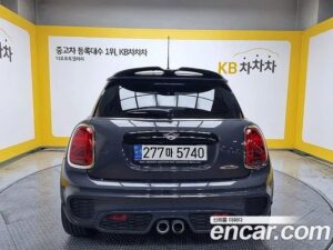 Mini Cooper JCW 2021 года из Южной Кореи