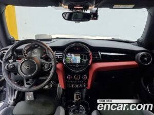 Mini Cooper JCW 2021 года из Южной Кореи