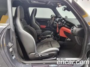 Mini Cooper JCW 2021 года из Южной Кореи