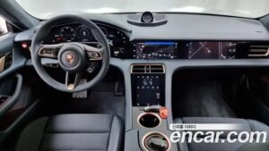 Porsche Taycan Turbo S 2021 года из Южной Кореи