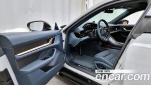 Porsche Taycan Turbo S 2021 года из Южной Кореи