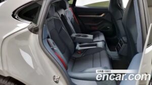 Porsche Taycan Turbo S 2021 года из Южной Кореи