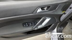 Peugeot 308 1.6 BlueHDi ALLURE 2019 года из Южной Кореи