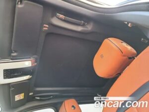 Rolls-Royce Cullinan 6.7 V12 2020 года из Южной Кореи