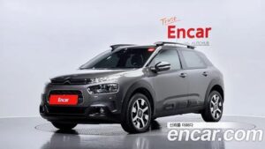 Citroen-DS C4 CACTUS 1.5 BlueHDi SHINE 2021 года из Южной Кореи