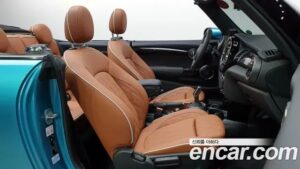 Mini Cooper Convertible DEFAULT 2020 года из Южной Кореи
