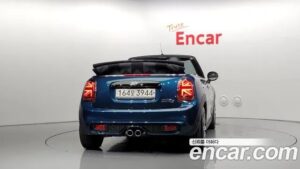 Mini Cooper Convertible SIDEWALK 2020 года из Южной Кореи