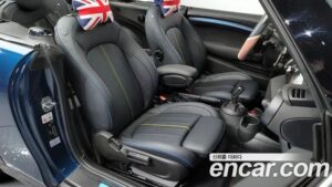 Mini Cooper Convertible SIDEWALK 2020 года из Южной Кореи