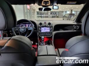 Bentley Bentayga 6.0 W12 2020 года из Южной Кореи