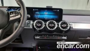 Mercedes-Benz GLB-Class GLB200 d 2021 года из Южной Кореи