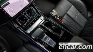 Audi A8 55 TFSI 4WD LWB 2020 года из Южной Кореи