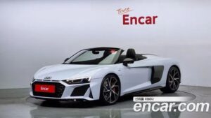 Audi R8 5.2 V10 SPYDER 2021 года из Южной Кореи