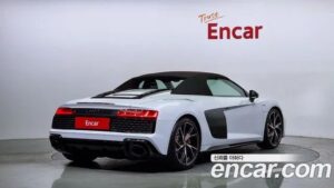Audi R8 5.2 V10 SPYDER 2021 года из Южной Кореи
