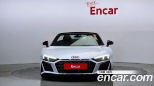 Audi R8 5.2 V10 SPYDER 2021 года из Южной Кореи