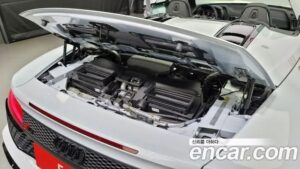 Audi R8 5.2 V10 SPYDER 2021 года из Южной Кореи