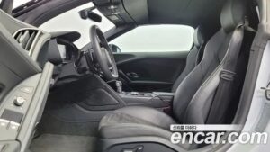 Audi R8 5.2 V10 SPYDER 2021 года из Южной Кореи