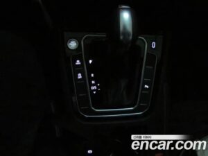 Volkswagen Passat 2.0 TDI Premium 2021 года из Южной Кореи
