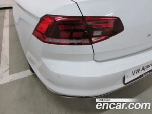 Volkswagen Passat 2.0 TDI Premium 2021 года из Южной Кореи