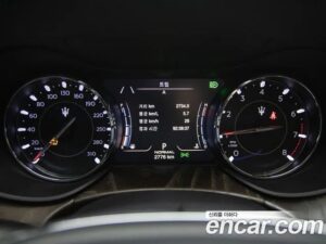 Maserati Quattroporte 3.0 V6 GranLusso 2021 года из Южной Кореи
