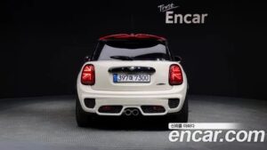 Mini Cooper JCW 2021 года из Южной Кореи