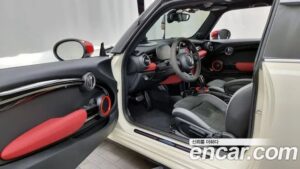 Mini Cooper JCW 2021 года из Южной Кореи