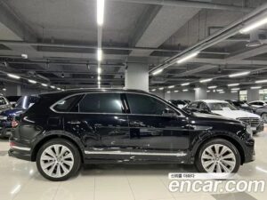 Bentley Bentayga 4.0 V8 2021 года из Южной Кореи