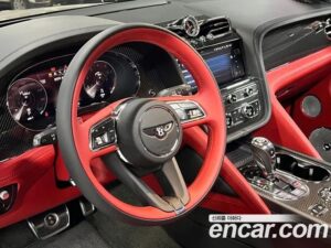 Bentley Bentayga 4.0 V8 2021 года из Южной Кореи
