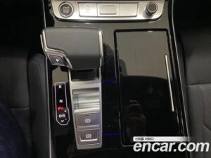 Audi A8 60 TFSI 4WD LWB 2021 года из Южной Кореи