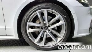 Audi A7 50 TDI 4WD Premium 2020 года из Южной Кореи