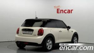 Mini Cooper DEFAULT 2020 года из Южной Кореи