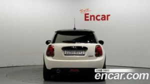 Mini Cooper DEFAULT 2020 года из Южной Кореи