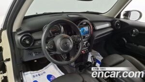 Mini Cooper DEFAULT 2020 года из Южной Кореи