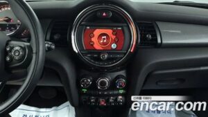 Mini Cooper DEFAULT 2020 года из Южной Кореи