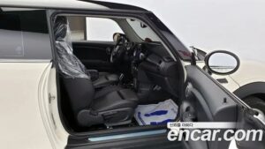 Mini Cooper DEFAULT 2020 года из Южной Кореи