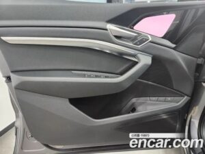 Audi e-tron 50 4WD 2021 года из Южной Кореи