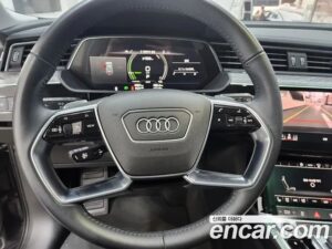 Audi e-tron 50 4WD 2021 года из Южной Кореи