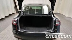 Tesla Model 3 Standard RANGE Plus 2020 года из Южной Кореи