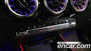 Mercedes-Benz EQA EQA250 2022 года из Южной Кореи