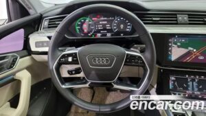 Audi e-tron 50 4WD 2021 года из Южной Кореи