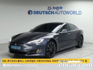 Tesla Model S Performance 2020 года из Южной Кореи
