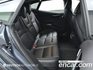 Tesla Model S Performance 2020 года из Южной Кореи