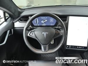 Tesla Model S Performance 2020 года из Южной Кореи