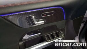 Mercedes-Benz GLB-Class GLB250 4MATIC 2020 года из Южной Кореи