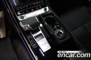 Audi A8 55 TFSI 4WD LWB 2021 года из Южной Кореи