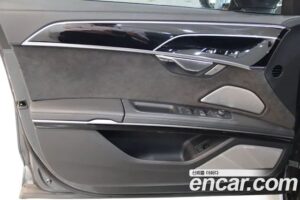 Audi A8 55 TFSI 4WD LWB 2021 года из Южной Кореи