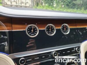 Bentley Continental 6.0 GT 2019 года из Южной Кореи