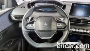 Peugeot 5008 1.5 BlueHDi ALLURE 2019 года из Южной Кореи