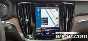 Volvo V60 B5 AWD 2022 года из Южной Кореи