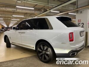 Rolls-Royce Cullinan 6.7 V12 2020 года из Южной Кореи